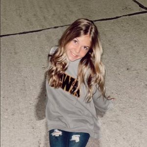 Meet your Posher, Julia